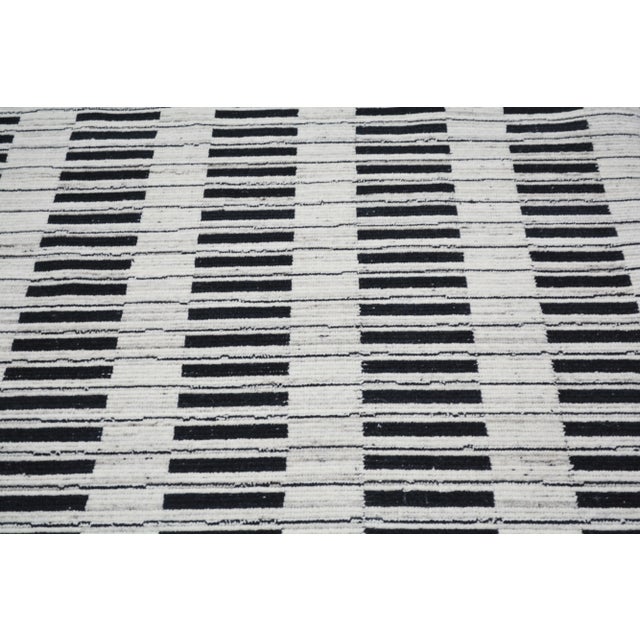 Contemporary Contemporary Indian Modern Hand Loom Wool Rug, 9X12 For Sale - Image 3 of 6