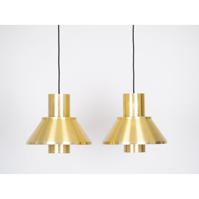 A pair of vintage Life lamps from the 1960s. Dimensions: Diameter: 30cm Height: 28cm The lamps are in good condition, with...