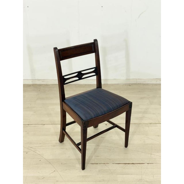 English Dining Chairs in Mahogany, Set of 4 For Sale - Image 3 of 9