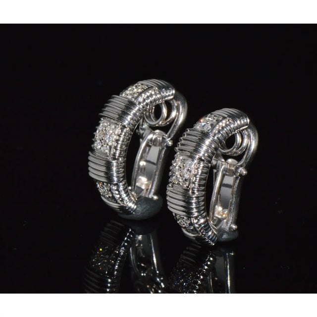 Italian Authentic Roberto Coin Natural 0.30Cts Diamond Appassionata 18k White Gold Huggie Hoop Earrings, A Pair For Sale - Image 3 of 17