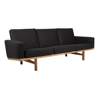 Hans J. Wegner Three-Seat Sofa attributed to Hans J. Wegner for Getama For Sale