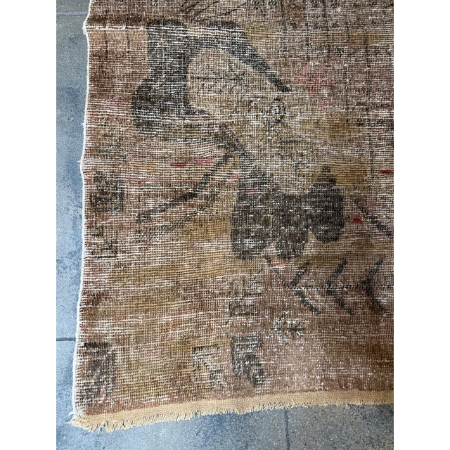 Antique 1900s Samarkand Pictorial Rug – 6'5" X 4'6" For Sale - Image 4 of 5