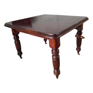 British Victorian Maple Leaf Wood on Oak Extending Dining Table, 1840s-1890s For Sale