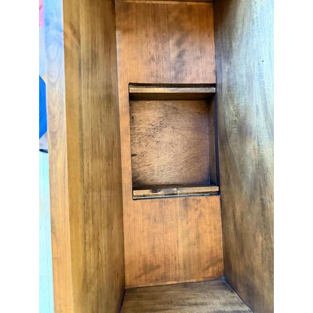 French Provincial Walnut-Veneer Dough Bin (Pétrin) Console, Early-Mid 20th C. Louis XIII Style For Sale - Image 11 of 18
