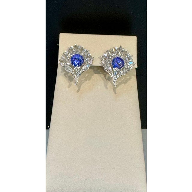 2010s 3.6 Ct Round Tanzanite & 3.6 Ct Rose Cut Diamond Post Earrings in 18 Karat Gold For Sale - Image 5 of 18