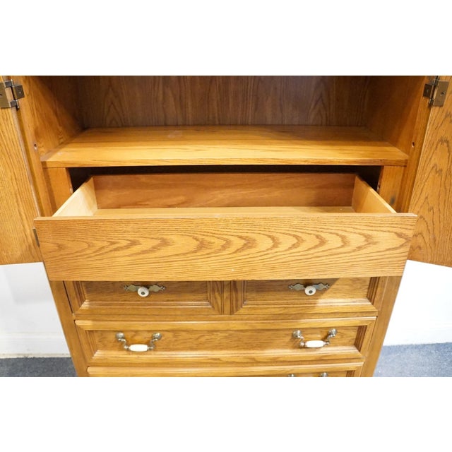 Thomasville Furniture Homecoming Collection Solid Oak Rustic Country Style 42" Door Chest 43811-340 For Sale In Kansas City - Image 6 of 14