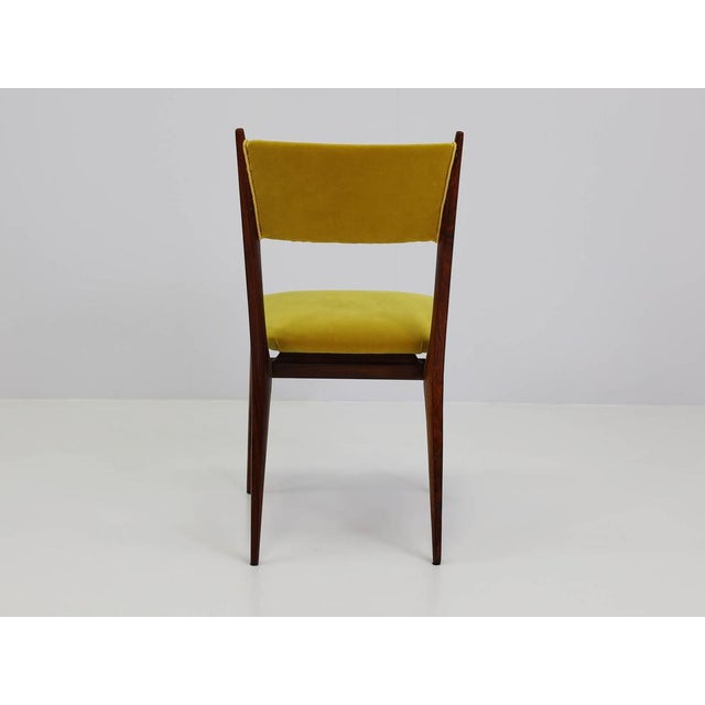 1950s Santos Rosewood and Lemon Yellow Velvet Chairs by Carlo De Carli, Italy, 1950s, Set of 2 For Sale - Image 5 of 13