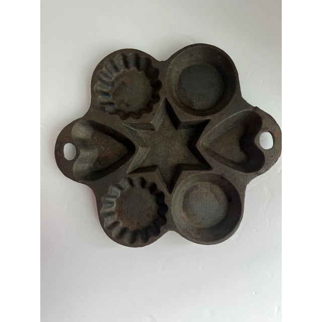 American Vintage Cast Iron Biscuit Tin For Sale - Image 3 of 4