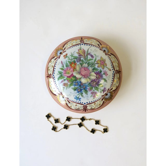 Mid 20th Century French Porcelain Jewelry Box For Sale - Image 5 of 13