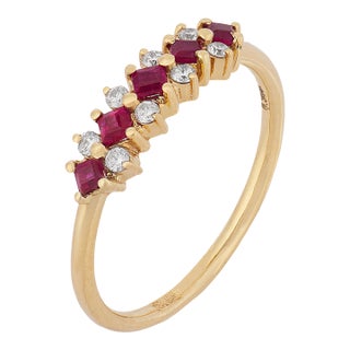 Vintage Ruby Diamond 18k Yellow Gold Band, Size 6.75 For Sale