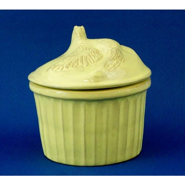 Measurements: height: 13 cm; diameter: 12.5 cm item : majolica and vitrified ceramic box, entirely hand-crafted on a...
