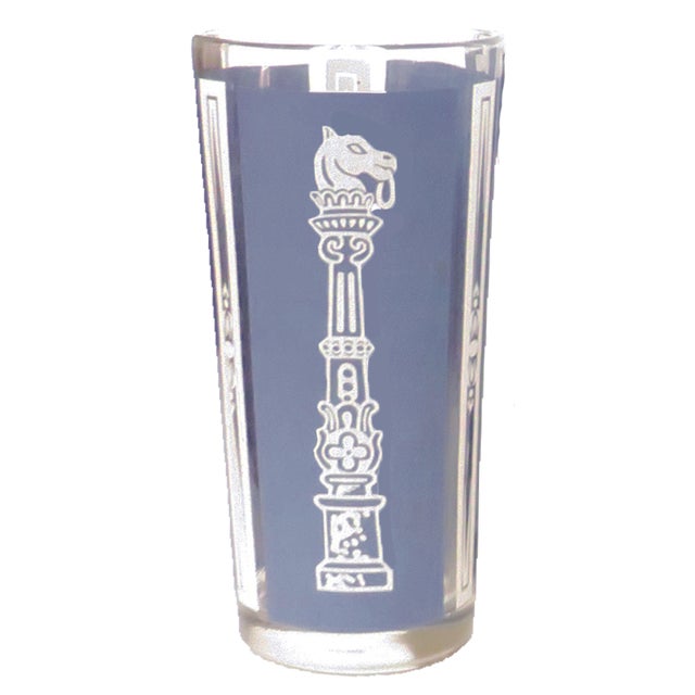 Add a touch of timeless sophistication to your barware collection with this vintage horse hitch highball glass, featuring...