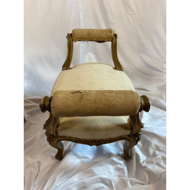 Antique Louis XV Style Giltwood Bench, Original Springs & Horsehair Seat — Ready for Reupholstery A carved giltwood bench...