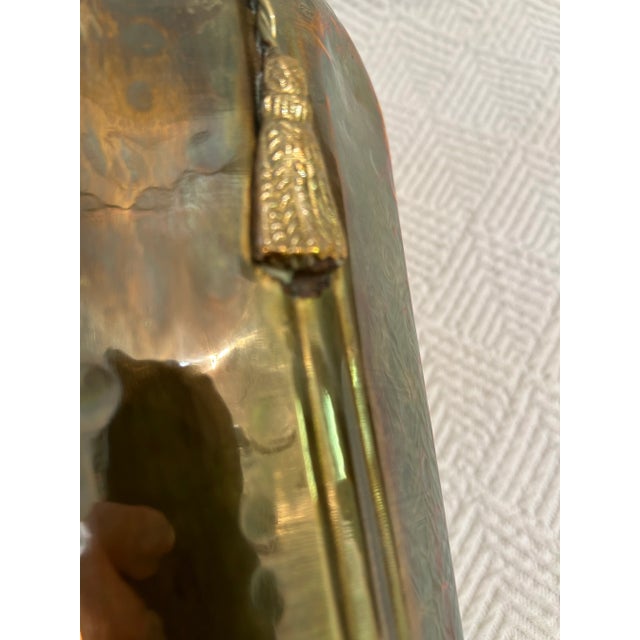 1970s Vintage Late 20th Century Hammered Brass Urn Vase With Rope and Tassel Trim For Sale - Image 5 of 8