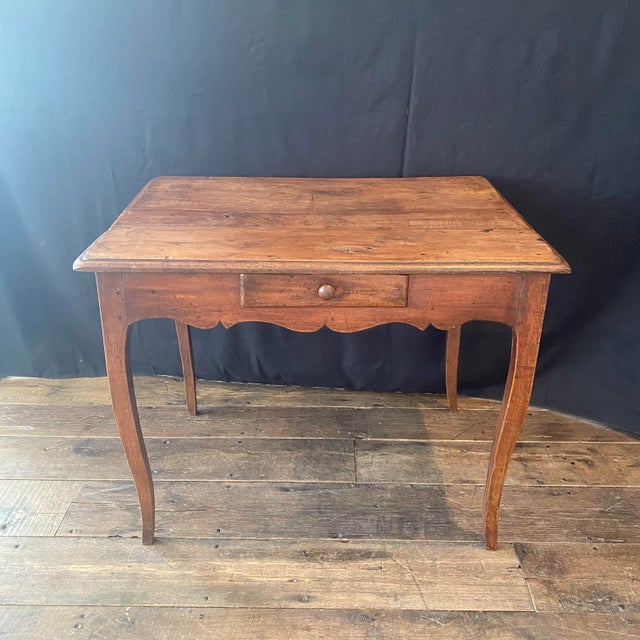 French Louis XV Walnut Side Table or Writing Desk For Sale - Image 10 of 15