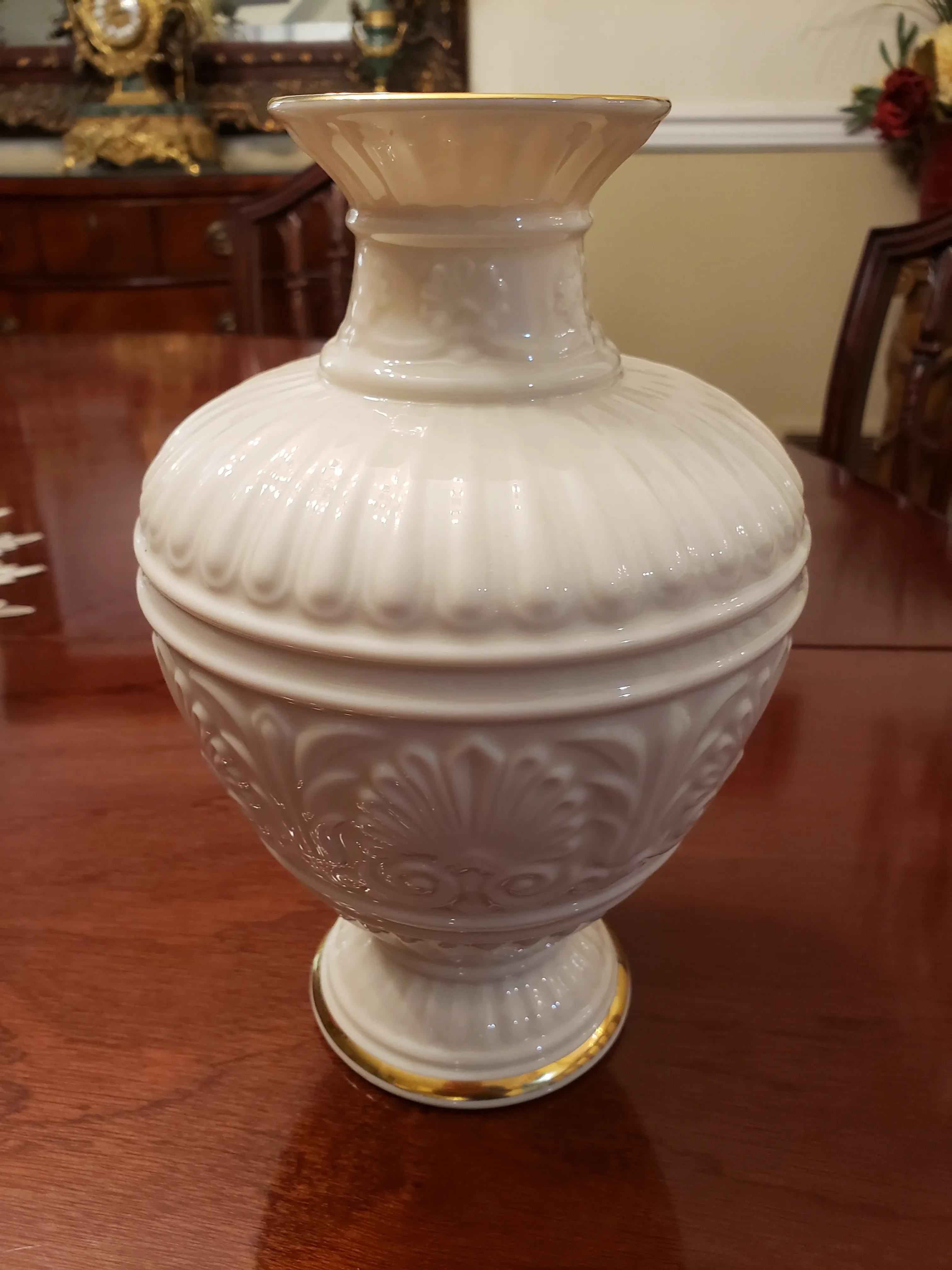 Lenox アンティーク Vintage Lenox Athenian Collection Vase | Chairish