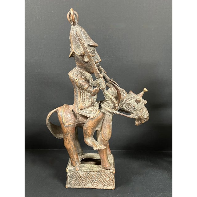 Pair of African Tribal Art Benin Bronze Warrior Figures on Horseback For Sale - Image 4 of 16