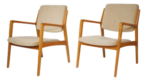 Set of Mid-Century Modern Lounge Chairs in Cherry, 1970s