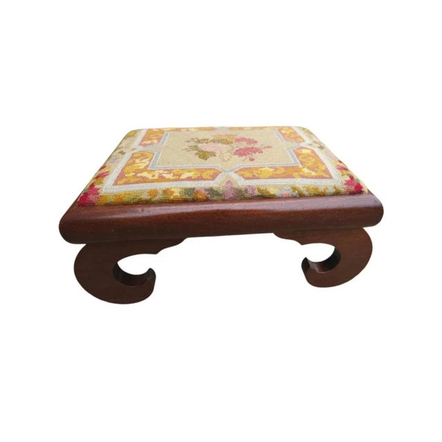 Traditional 19th Century American Empire Magogany and Needlepoint Upholstered Foot Stool For Sale - Image 3 of 7