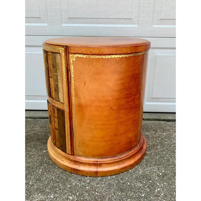 Vintage Trompe l'Oeil Embossed Leather Faux Books Round Side Table For Sale - Image 11 of 13
