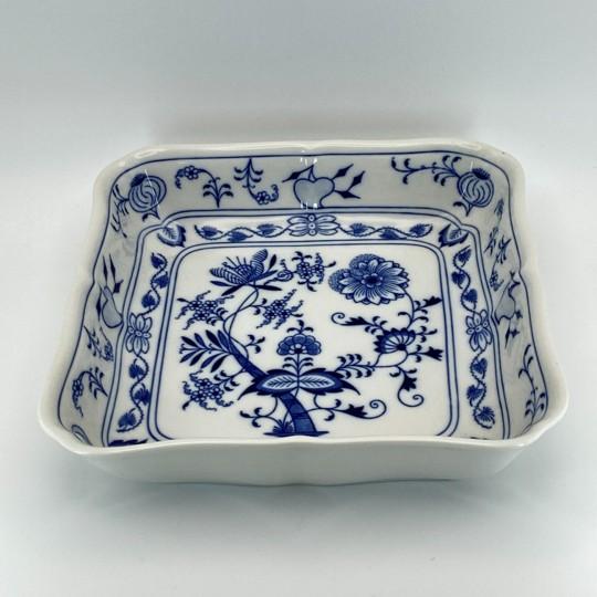 Zwiebelmuster "Blue Onion" 9-Inch Square Blue and White Vegetable Bowl Vintage For Sale - Image 4 of 17