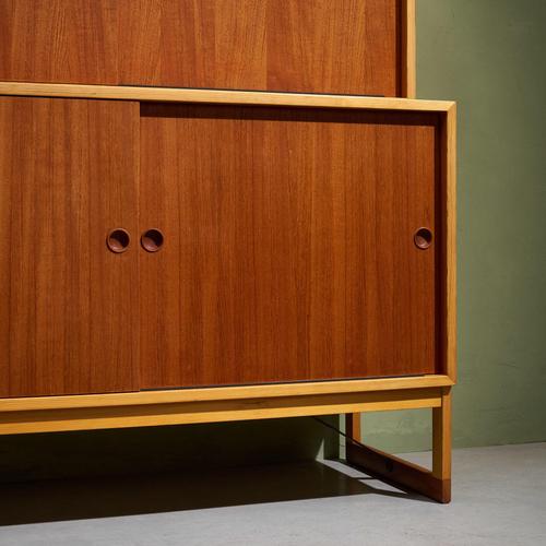 Børge Mogensen Öresund Cabinet in Teak and Oregon Pine by Børge Mogensen for Karl Andersson, Sweden, 1950s For Sale - Image 4 of 13