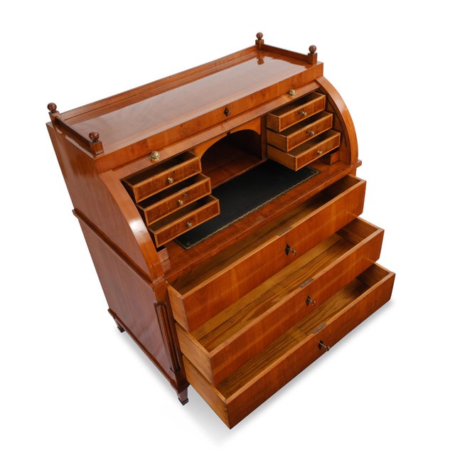 Traditional Empire Cylinder Secretary in Cherrywood, 1810 For Sale - Image 3 of 15