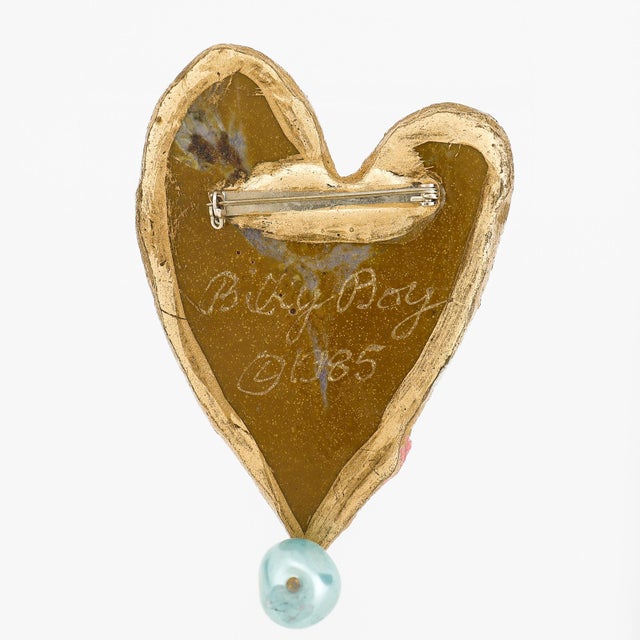 Green Vintage Handmade BillyBoy* Gold Heart With Face Brooch, 1985 For Sale - Image 8 of 14