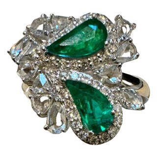 1.2Ct Finest Zambian Fancy pear Emerald & 1.3 Ct Diamond Ring, 18 Kt Gold , 7 For Sale