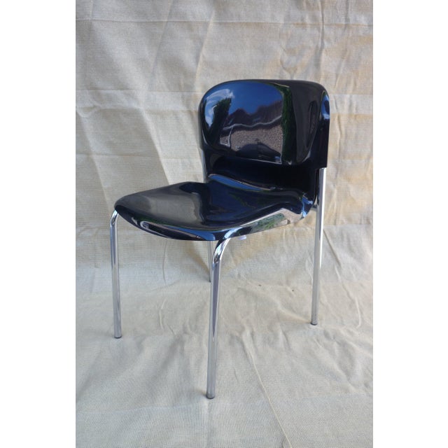 Space Age chair designed by Gerd Lange for Drabert Editeur. This model is derived from the SM400, which had connected...