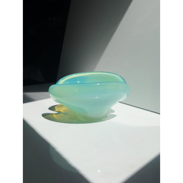 Vintage Murano Uranium Glass Ashtray, Italy, 1950s, in Very Good conditions. Designed 1950 to 1959