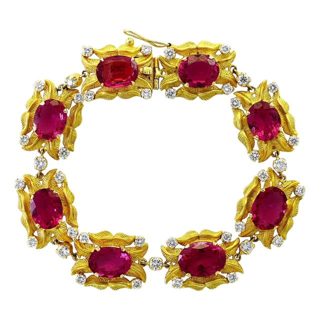 24 Carat Pink Tourmaline and 2.75 Carat Diamond Bracelet 18 Karat Yellow Gold For Sale