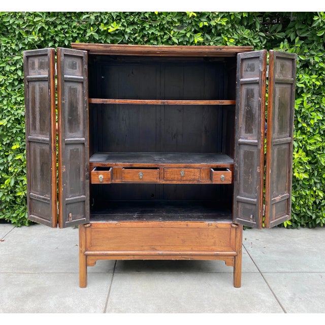 Beautiful Rare Antique Chinese Wedding Cabinet c.1800 For Sale - Image 4 of 7