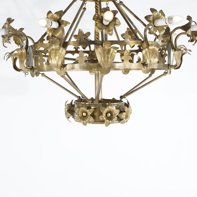 Antique French Fleur-de-Lis Design Brass & Jeweled Twelve-Light Chandelier 1930 For Sale - Image 12 of 12