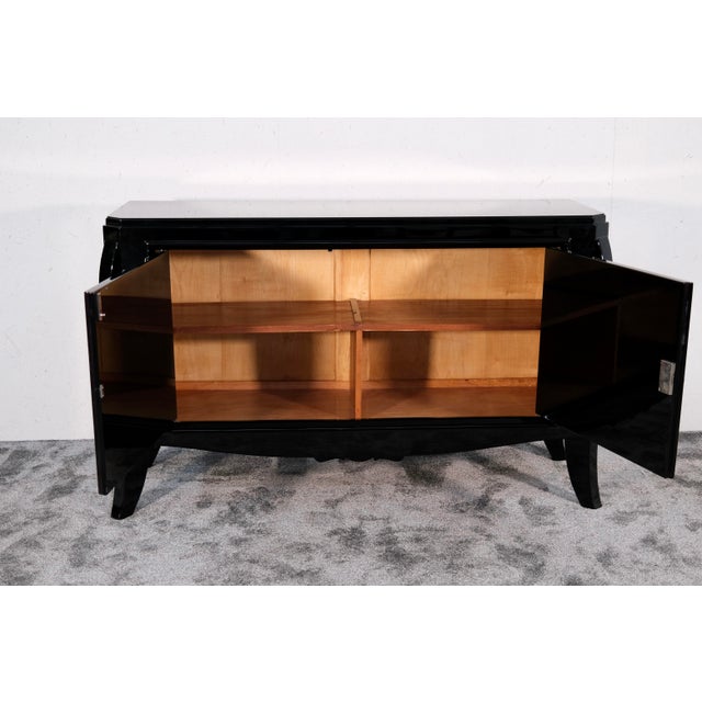 Black Small Vintage Art Deco Two-Door Sideboard in Black High-Gloss Lacquer, 1930s For Sale - Image 8 of 10