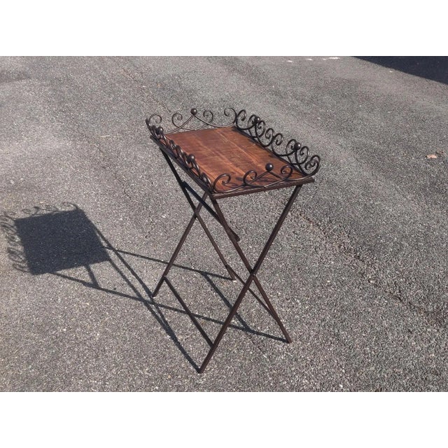 Rustic Mid 20th Century Finish Butler's Tray Table For Sale - Image 3 of 7