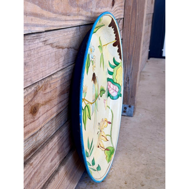 Cream Vintage Hand-Painted Tropical Bird Papier-Mâché Tray For Sale - Image 8 of 10