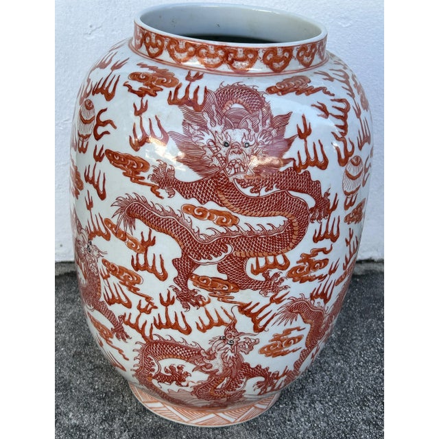 Chinese Pair of Red and White Chinese Porcelain Vases With Dragons For Sale - Image 3 of 6