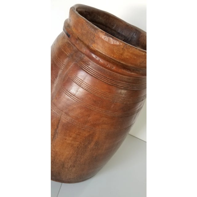 A primitive Rustic Wood Vase. For your consideration we are presenting for sale this fantastic Vintage hand carved Wood...