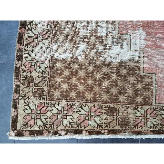 1960s Vintage Anatolian Area Wool Rug- 5′1″ × 11′9″ For Sale - Image 10 of 11