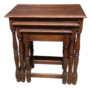 Vintage English Nesting Tables With Tuned Legs - Set of Three