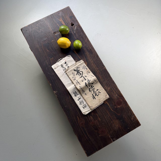 1920s Japanese Low Writing Table with Two Drawers, 1920s For Sale - Image 5 of 15