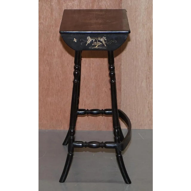 Chinese Hand Painted Chinoiserie Lacquered Tables, Set of 4 For Sale - Image 14 of 18