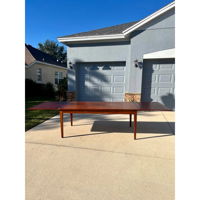 Mid Century Two-Toned Rosewood Extendable Dining Table for a Feast | by Skovby For Sale In Tampa - Image 6 of 12