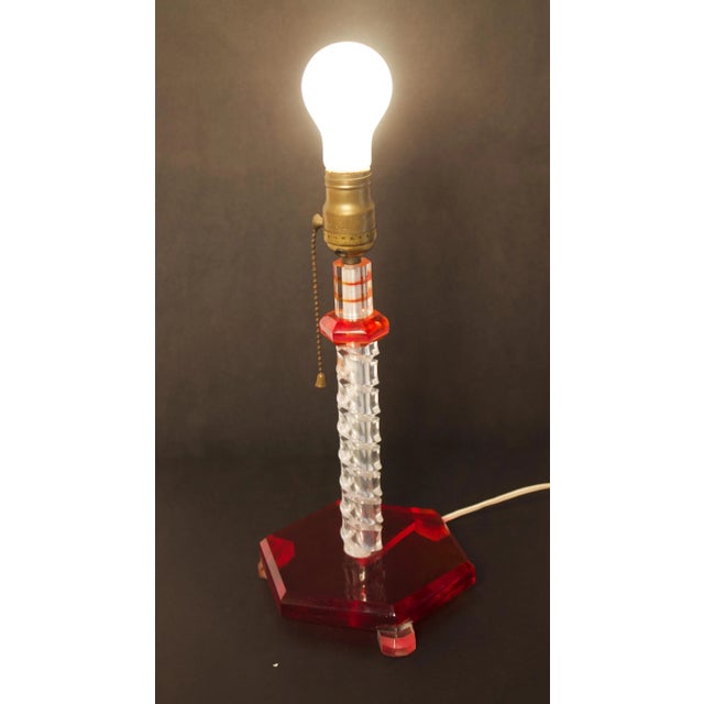Mid Century Red & Clear Swirl Lucite Table Lamp For Sale - Image 6 of 6