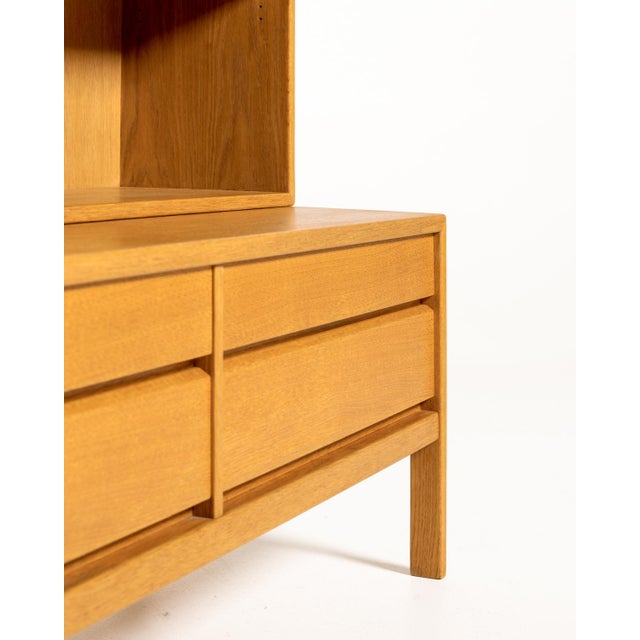 1960s Scandinavian Oak Bookcase with Drawer Unit, 1960s For Sale - Image 5 of 9