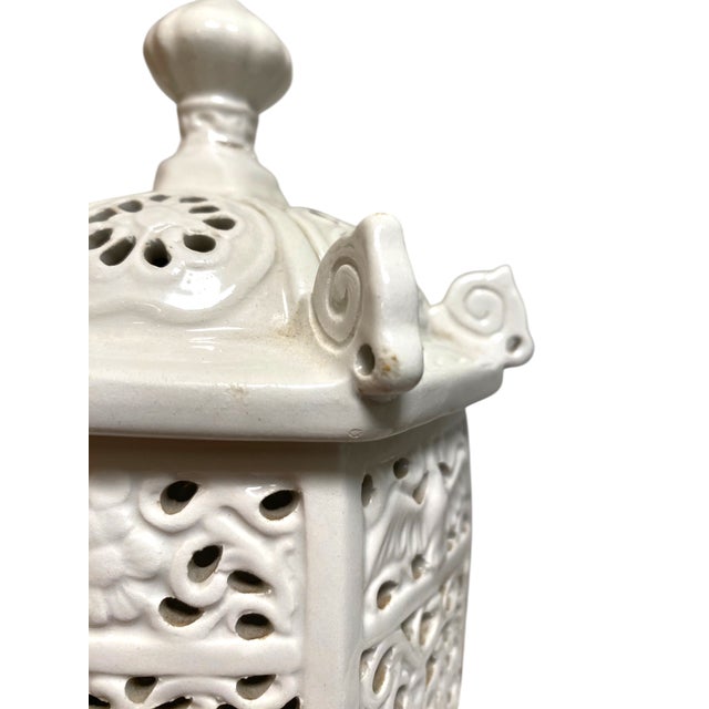 Chinese Style Blanc De Chine Porcelain Lamp Foo Dog Handles Lantern Made in Italy Decor Vintage Chinoiserie For Sale - Image 9 of 18