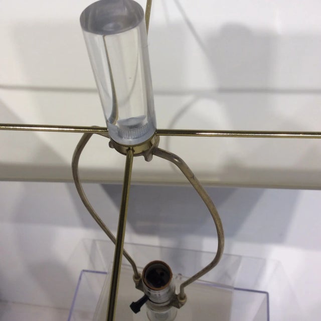 Hollywood Regency Clear Lucite Lamp For Sale - Image 9 of 10
