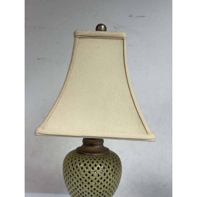 Ceramic Hollywood Regency Lattice Ceramic Table Lamp For Sale - Image 7 of 12