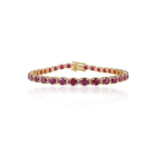 Op Art 18k Gold Round Cut 9.27ct Ruby Byzantine Tennis Bracelet for Her With Diamonds For Sale - Image 3 of 10